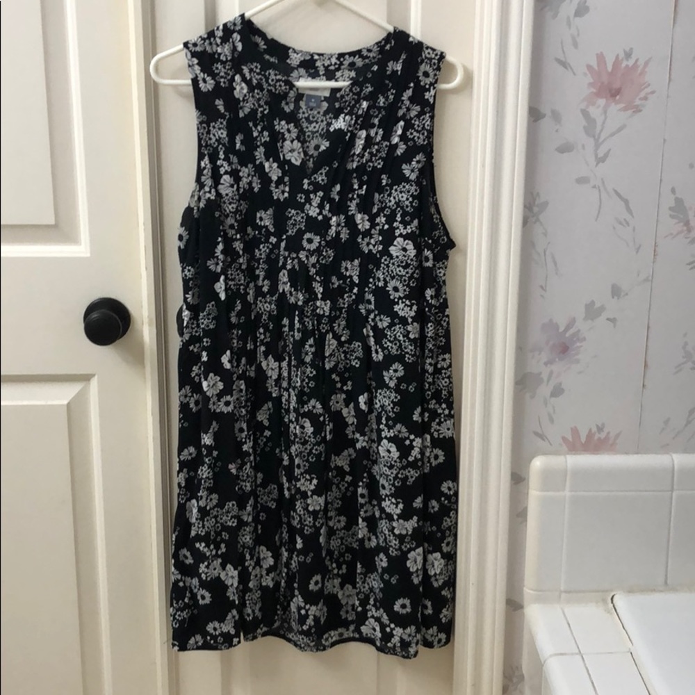 Old Navy dress